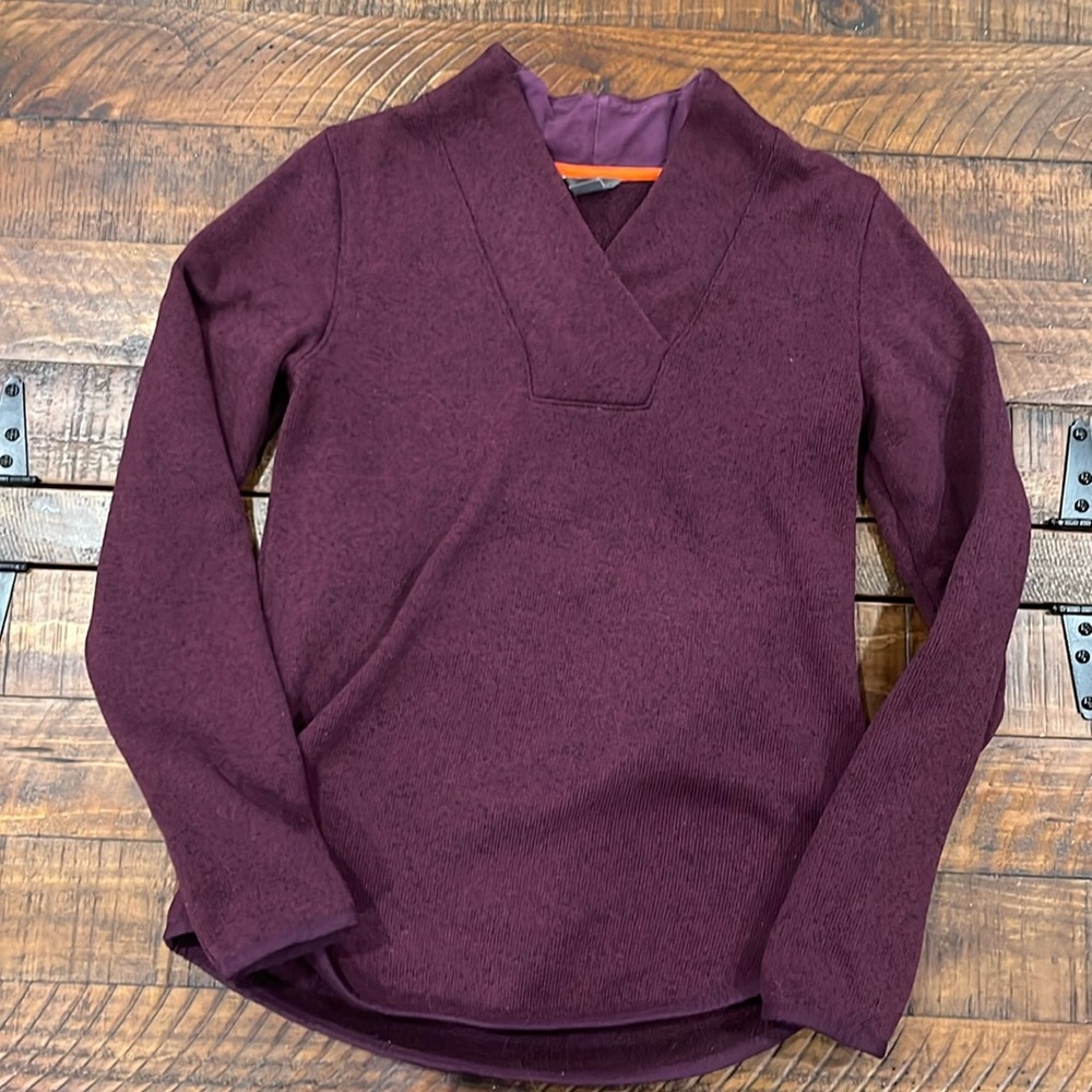 Eddie Bauer v neck pullover sweatshirt